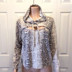 Love Streak Womens Snake Print Long Sleeve Hooded Peekaboo Sweater Size XL
